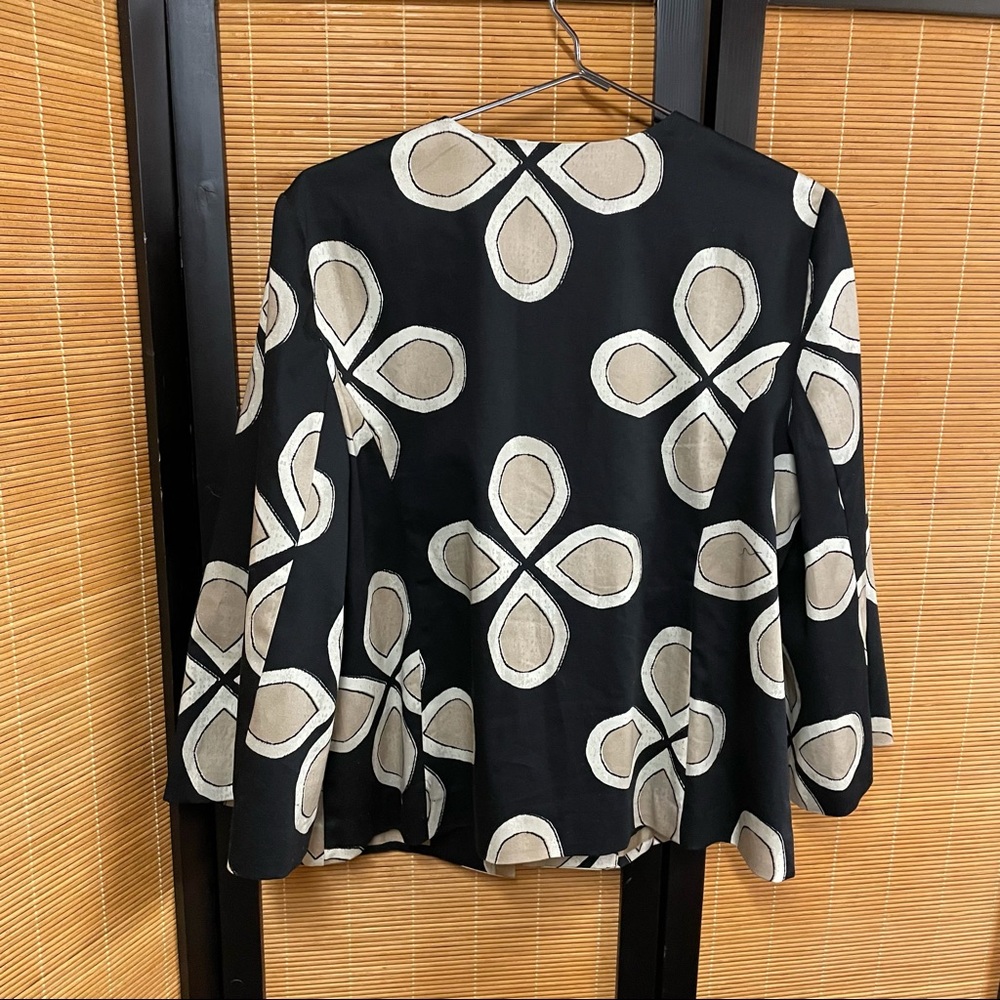 Short Printed Jacket - Picture 5 of 7